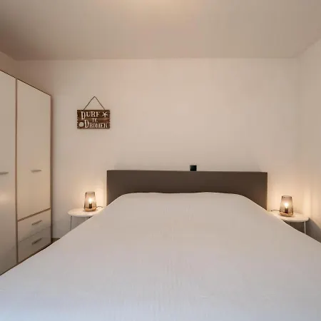 Centrally Located Toi & Moi By Interhome